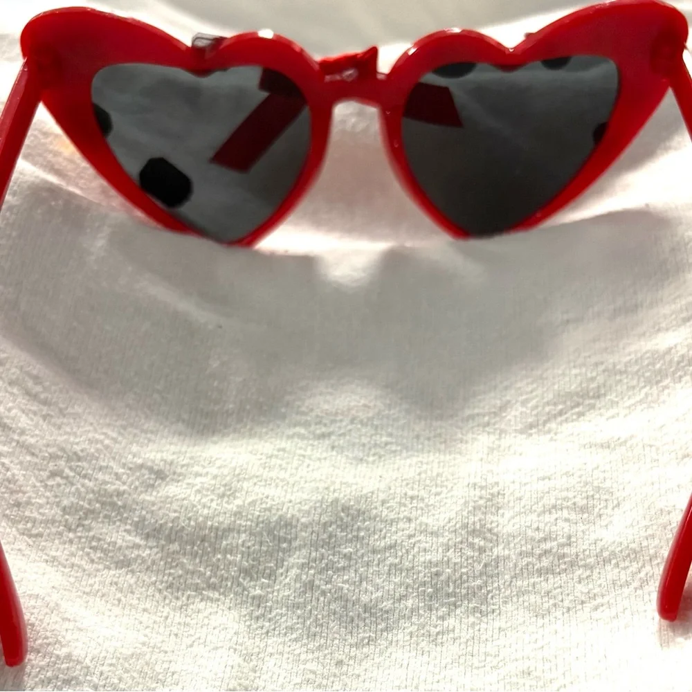 Chic Red Heart Kids Sunglasses with Bow